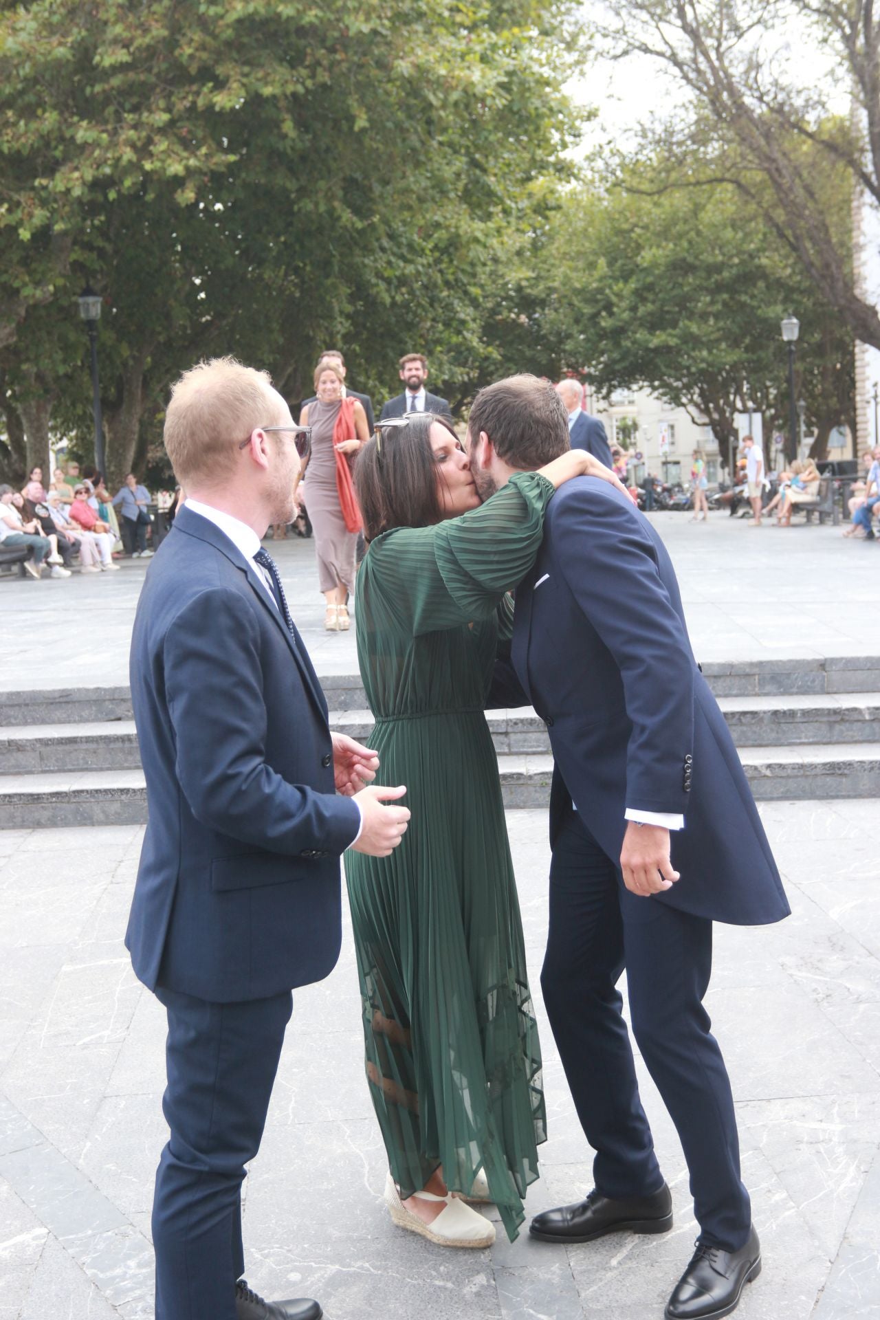Los invitados a la boda en Gijón de Corín Castro y Javier Barreiro