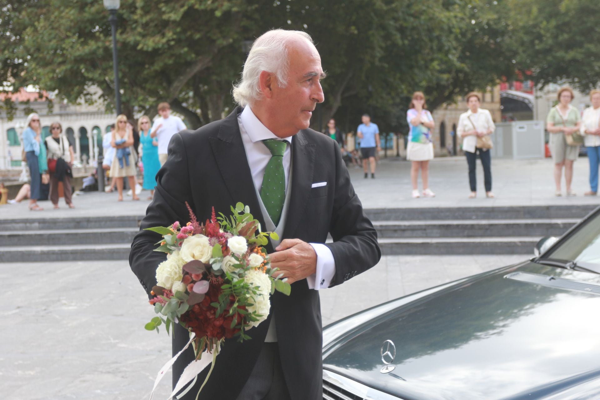 Los invitados a la boda en Gijón de Corín Castro y Javier Barreiro