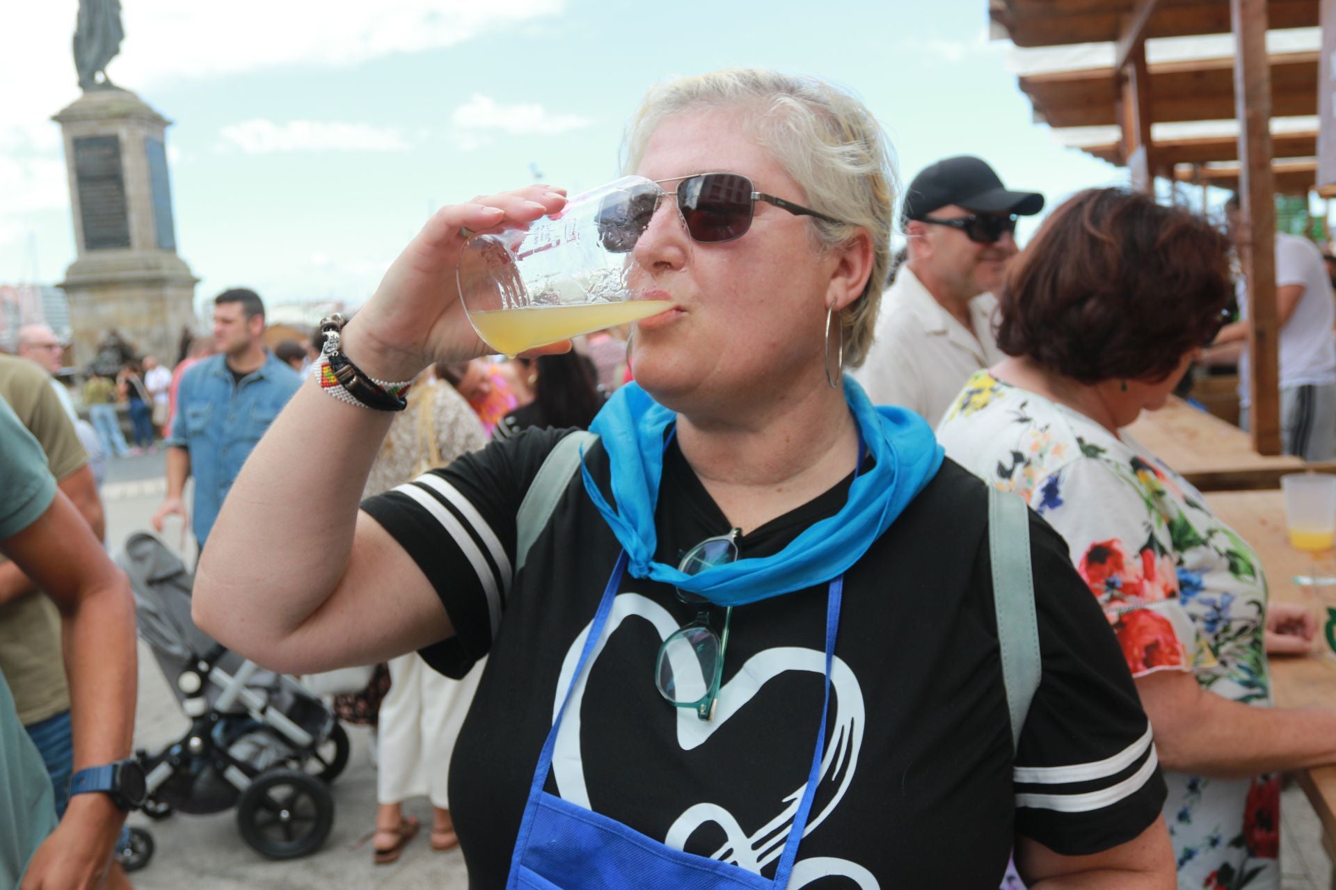 La XXXIV Fiesta de la Sidra Natural de Gijón se despide entre galardones y multitudes