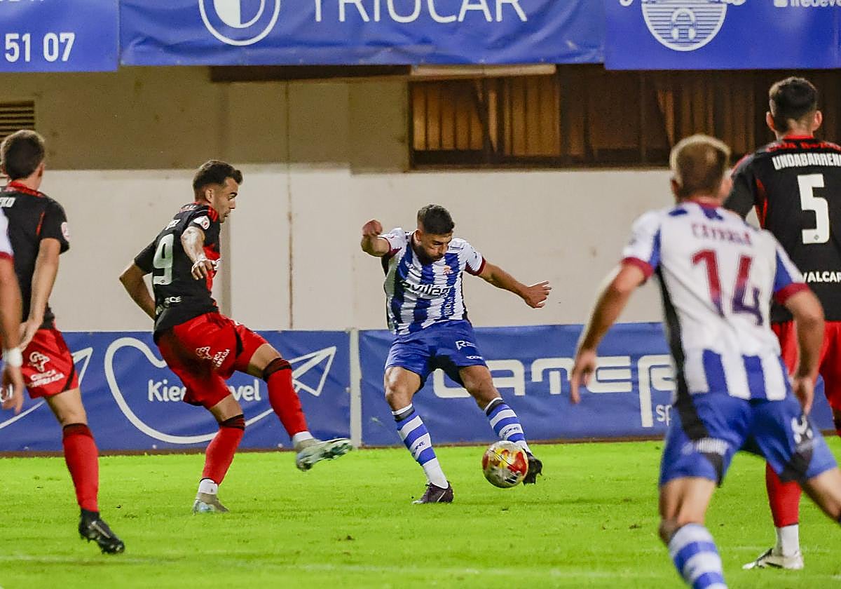 Las mejores jugadas del Real Avilés - Ponferradina en imágenes