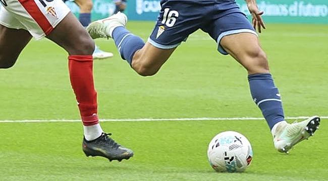 ¿En qué localidad asturiana se encuentra el estadio de fútbol más antiguo de España?