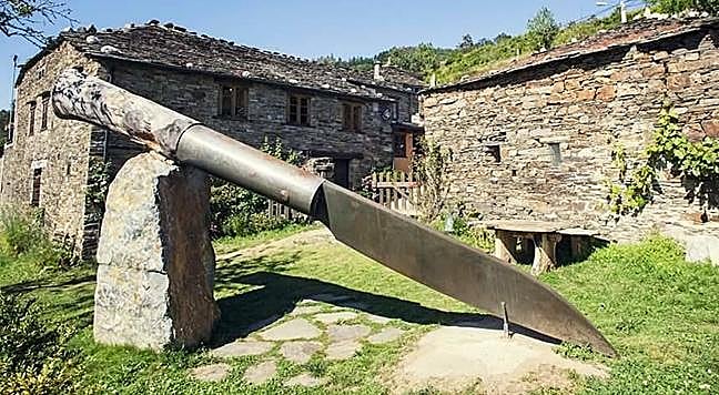 ¿En qué concejo se encuentra la que se considera la navaja más grande del mundo?