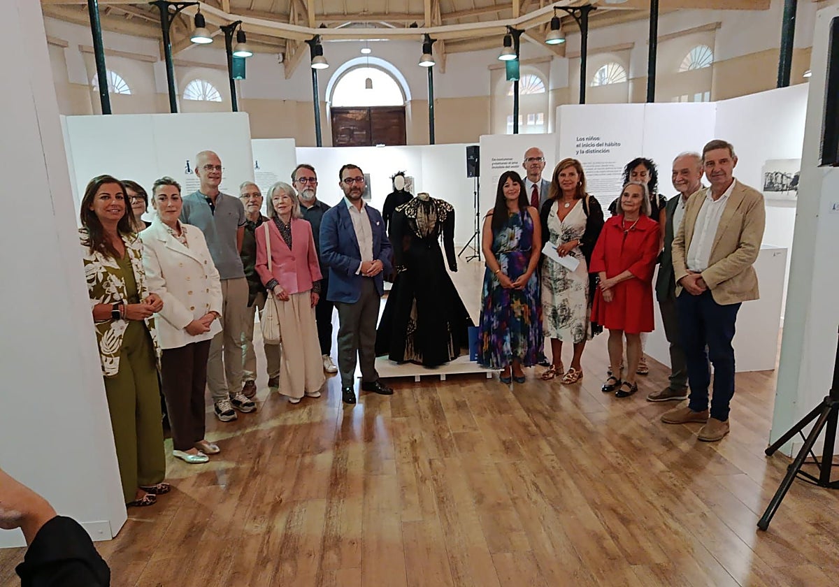 La presentación de la exposición, a la que no faltaron Leopoldo y Ana Cristina Tolivar Alas.