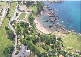Vista aérea de la ciudad vacacional de Perlora, en el concejo de Carreño.