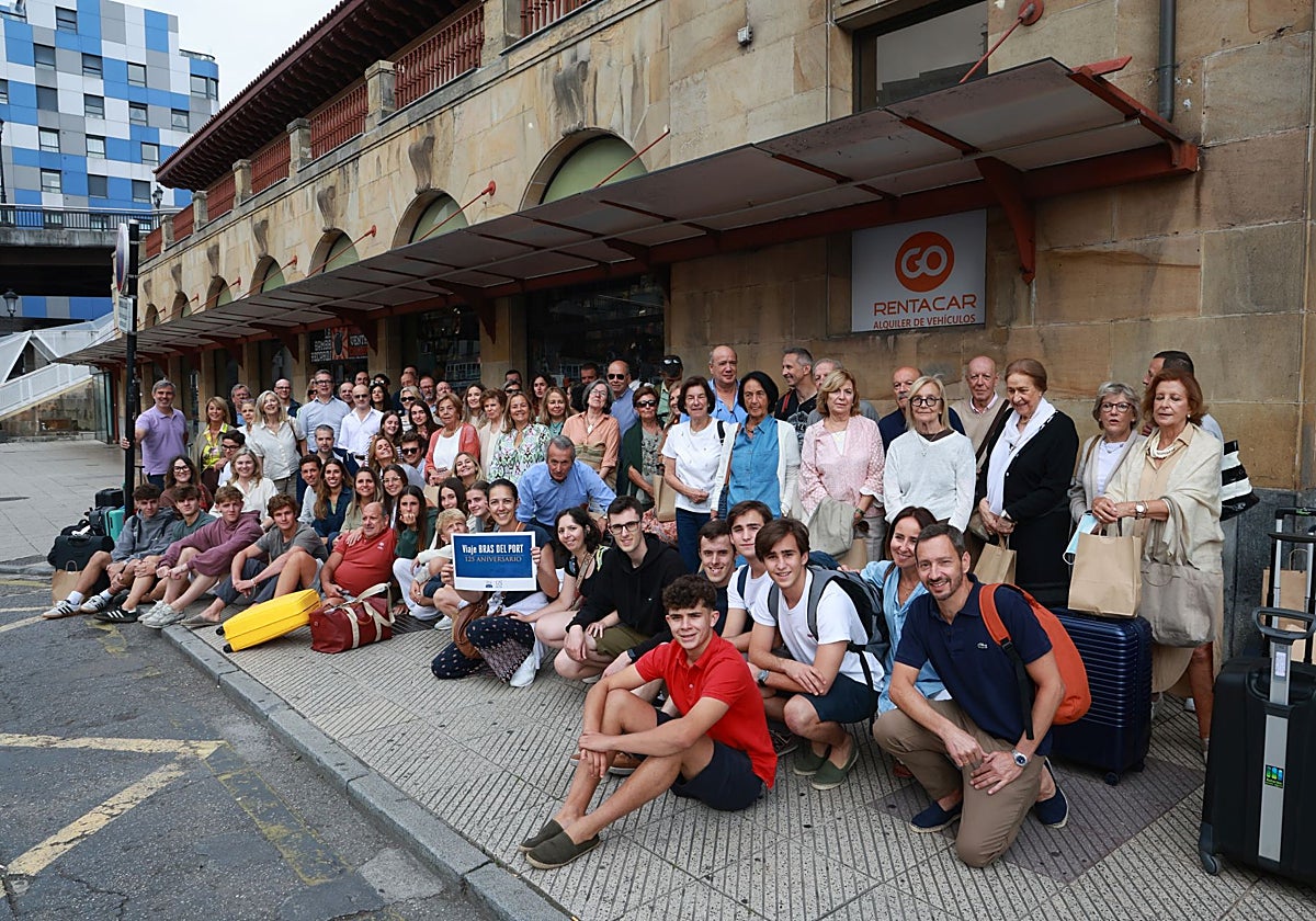 Representantes de los cinco grupos familiares vinculados a Bras del Port, que preside Jaime Gamba Cuervo-Arango.