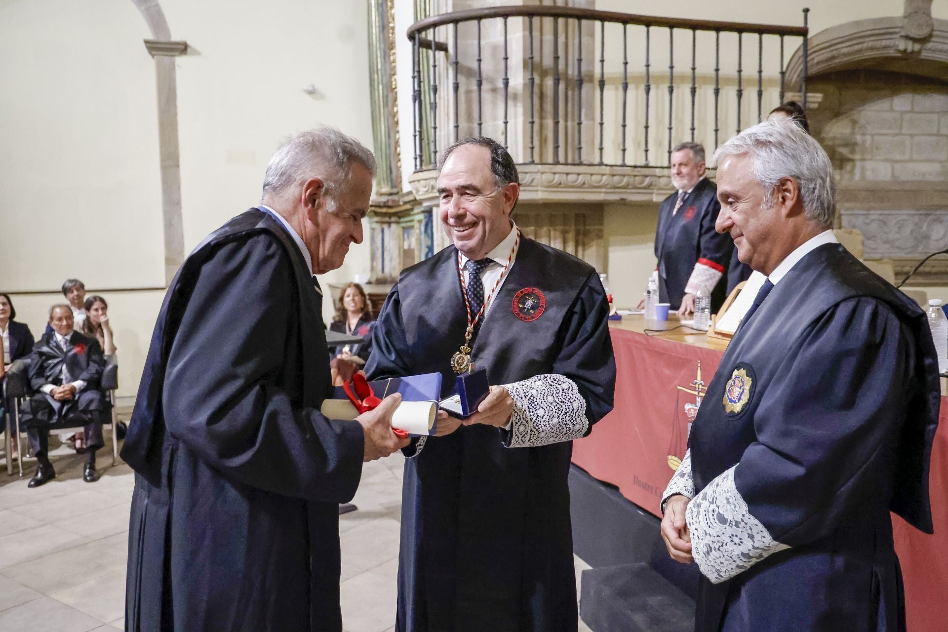 La fiesta patronal del Colegio de la Abogacía, Nuestra Señora de Covadonga, en imágenes