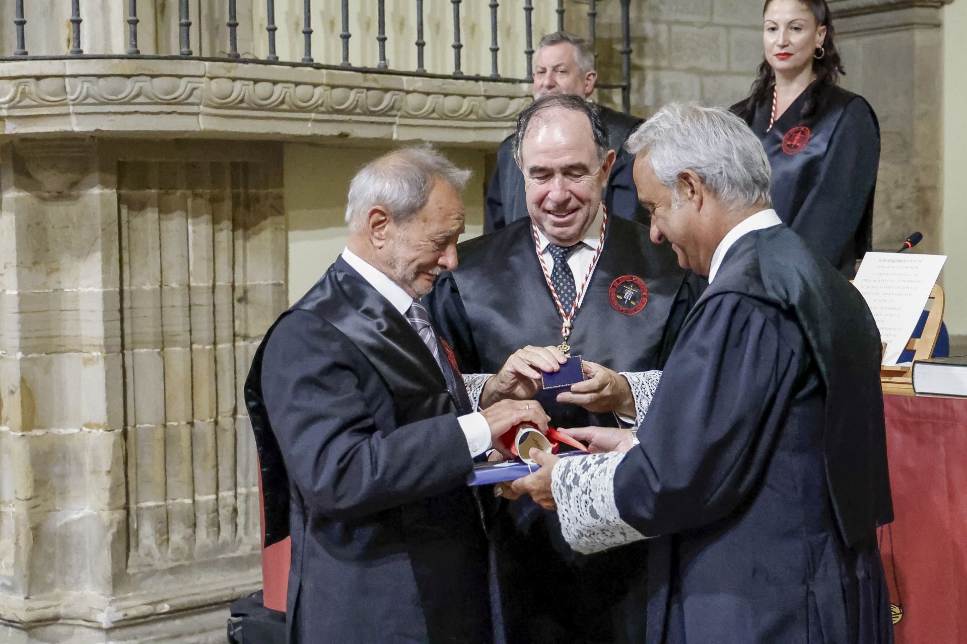 La fiesta patronal del Colegio de la Abogacía, Nuestra Señora de Covadonga, en imágenes