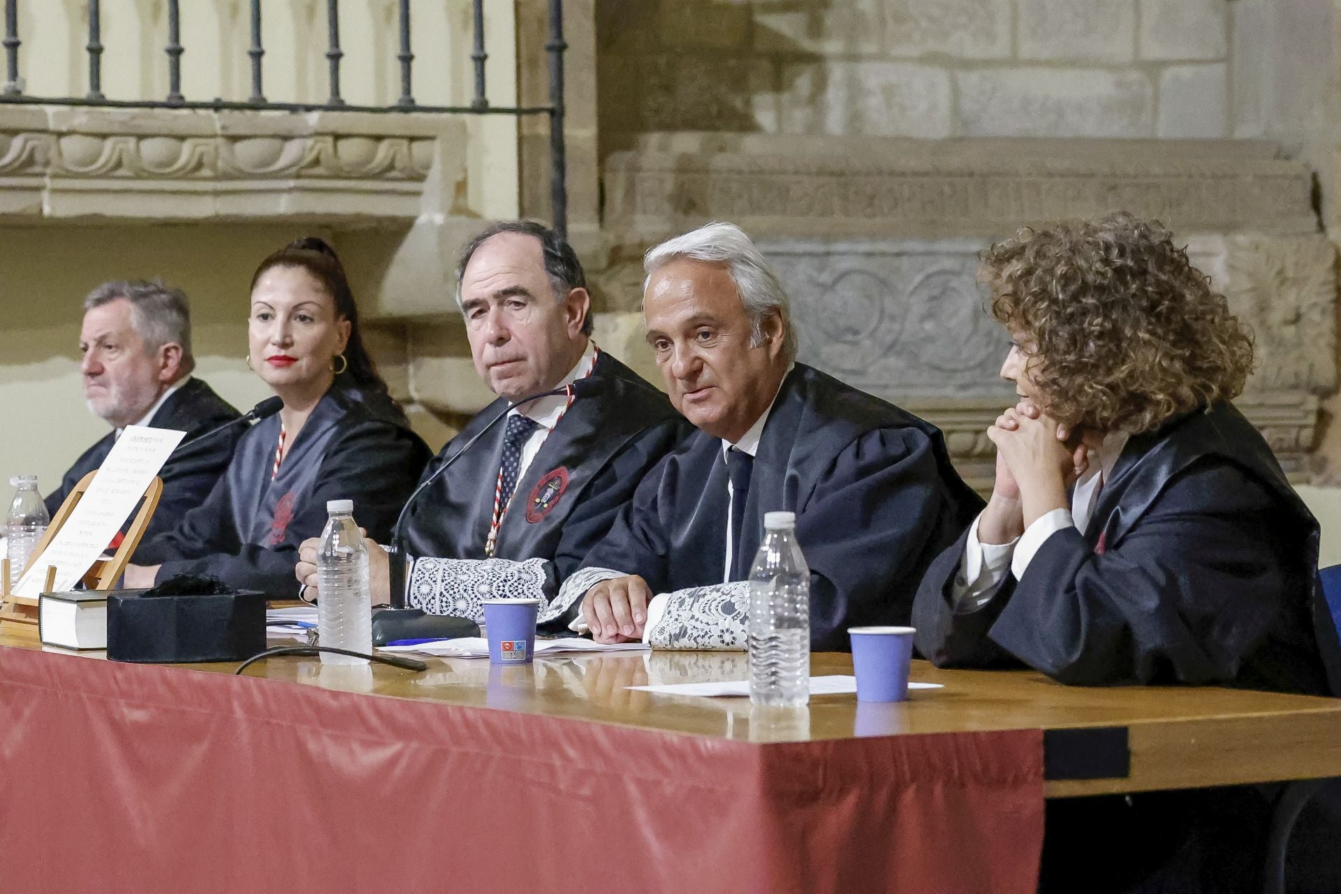 La fiesta patronal del Colegio de la Abogacía, Nuestra Señora de Covadonga, en imágenes
