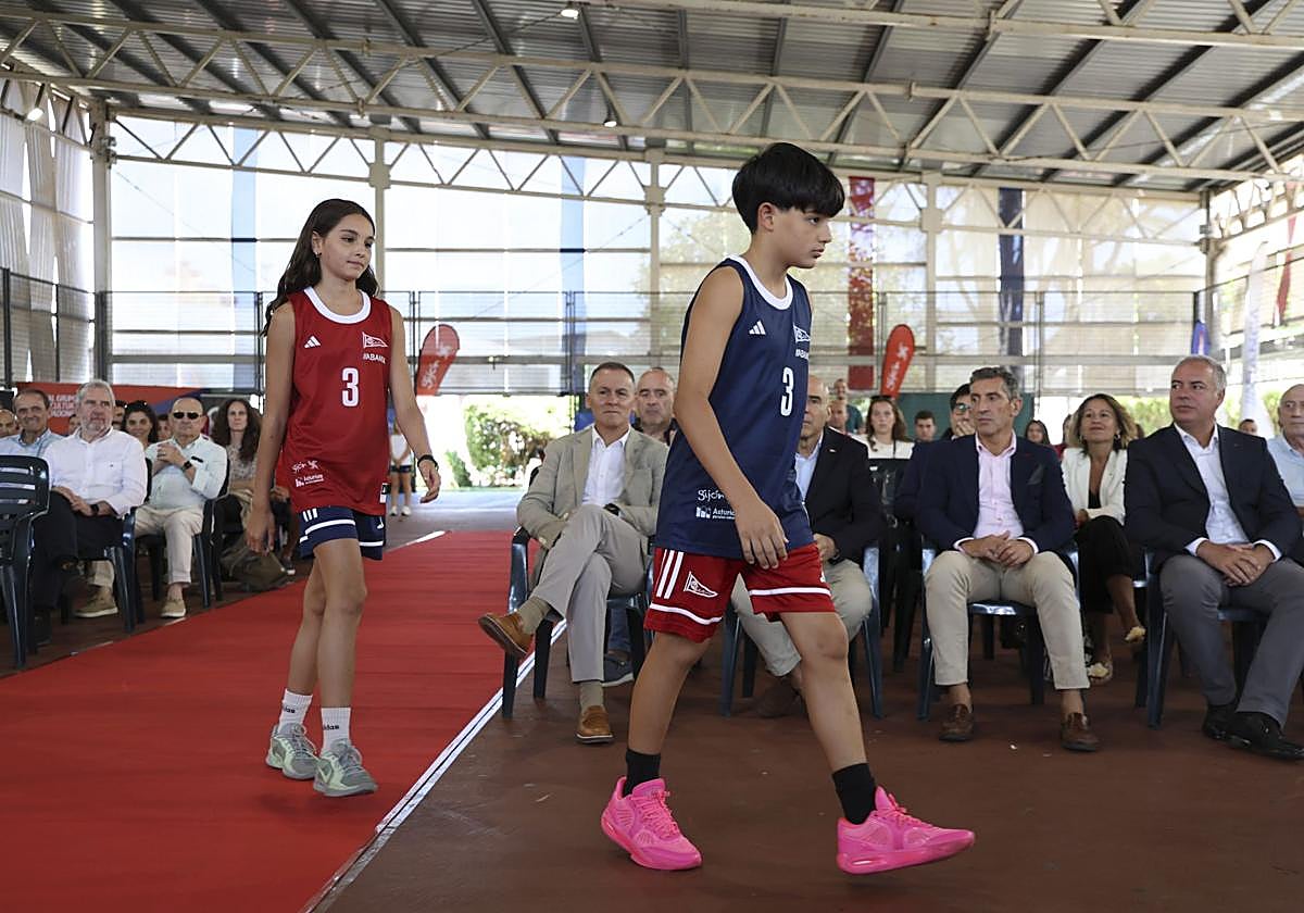 Así son las nuevas equipaciones deportivas del Grupo Covadonga