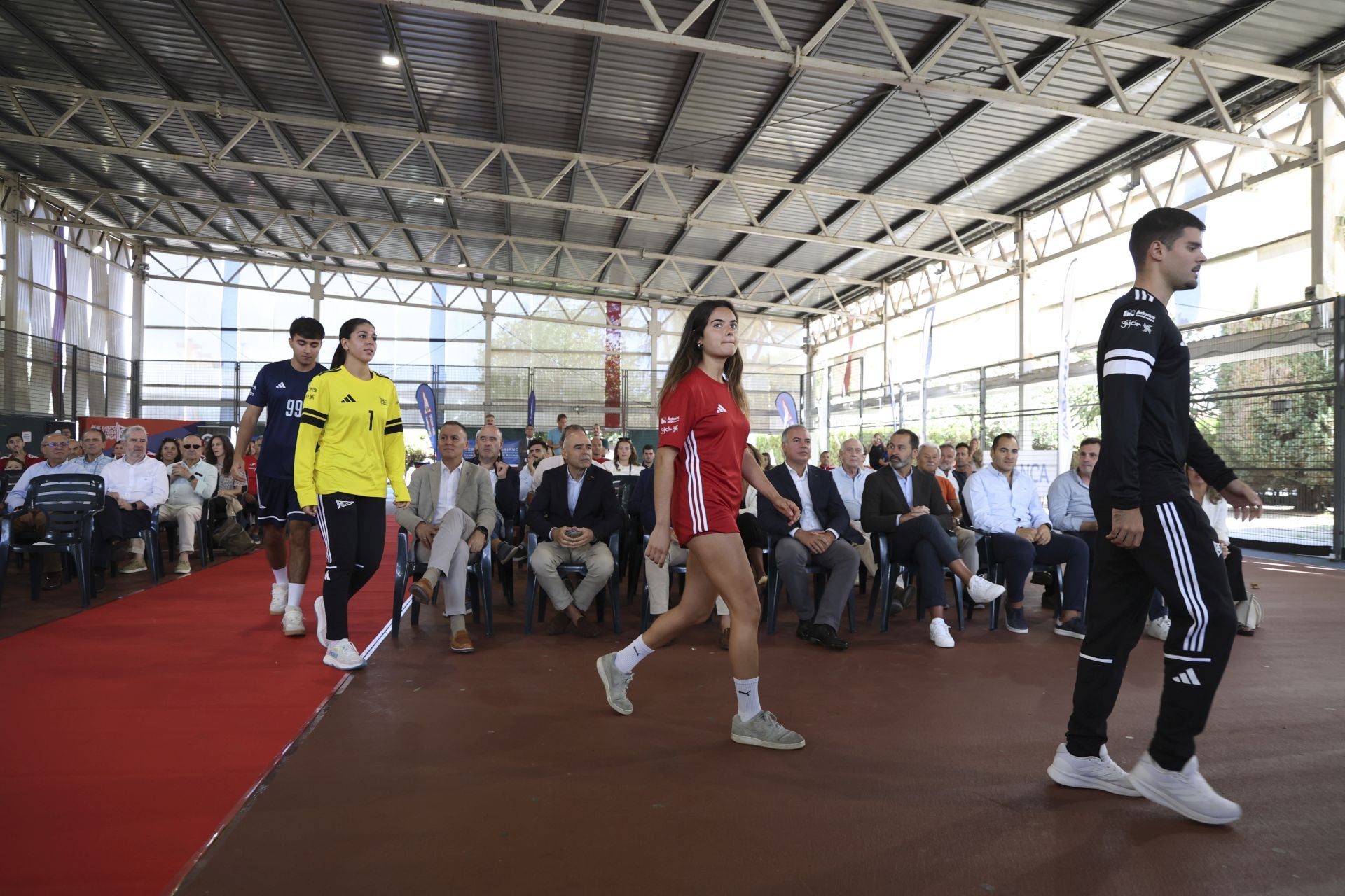 Así son las nuevas equipaciones deportivas del Grupo Covadonga