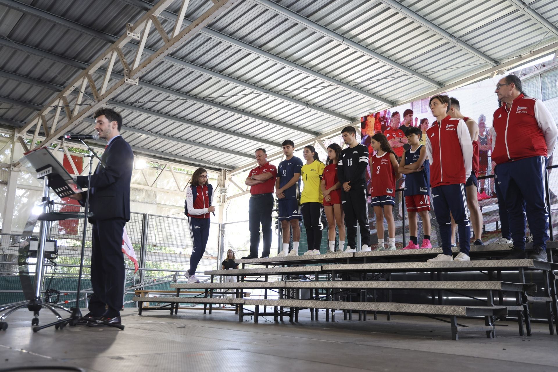 Así son las nuevas equipaciones deportivas del Grupo Covadonga