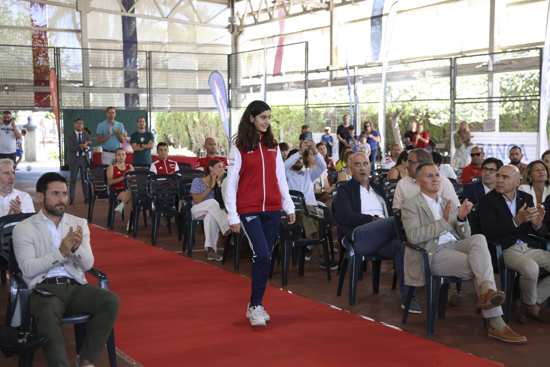 Así son las nuevas equipaciones deportivas del Grupo Covadonga
