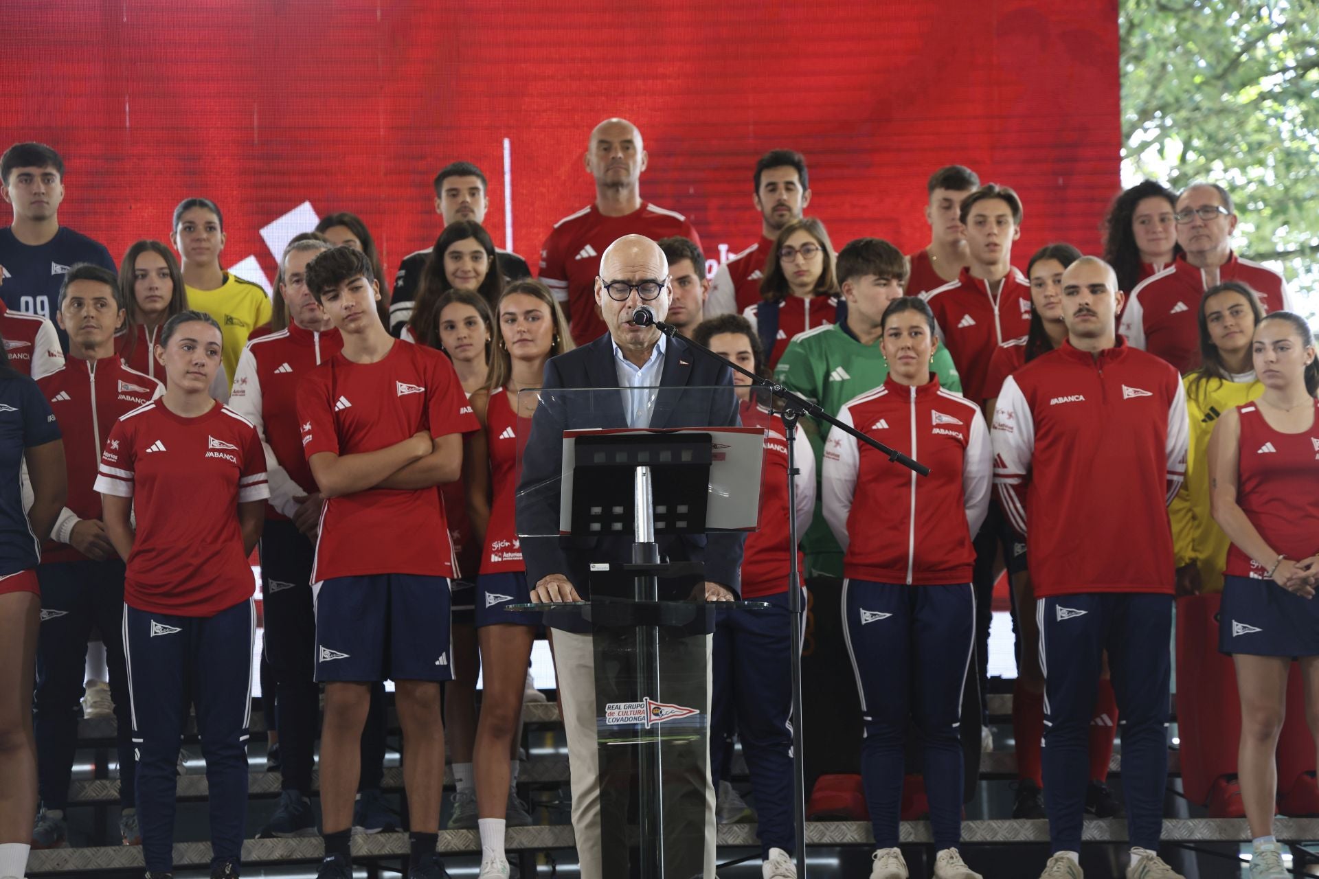 Así son las nuevas equipaciones deportivas del Grupo Covadonga