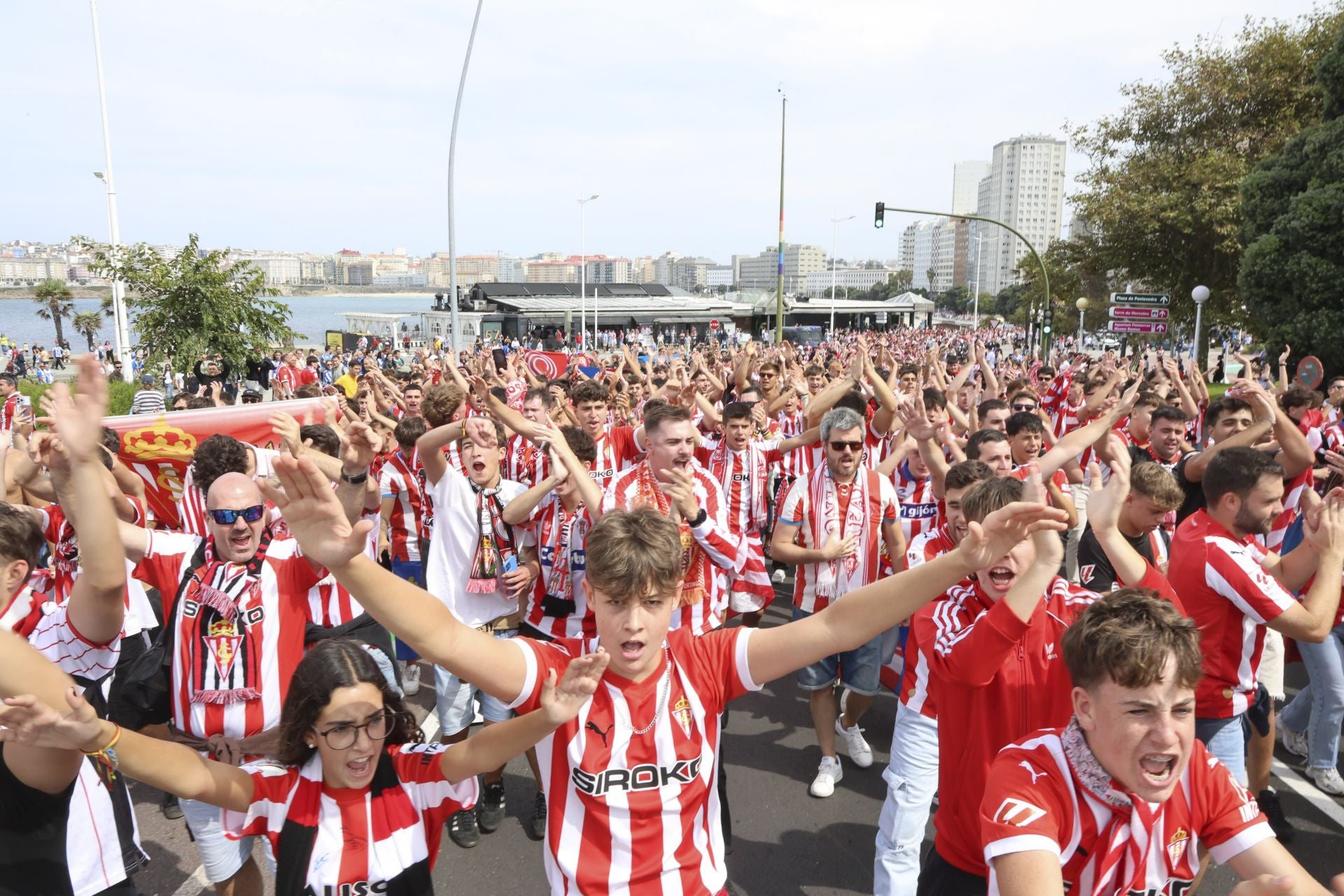 La &#039;mareona&#039; conquista La Coruña ¿Estuviste? ¡Búscate!
