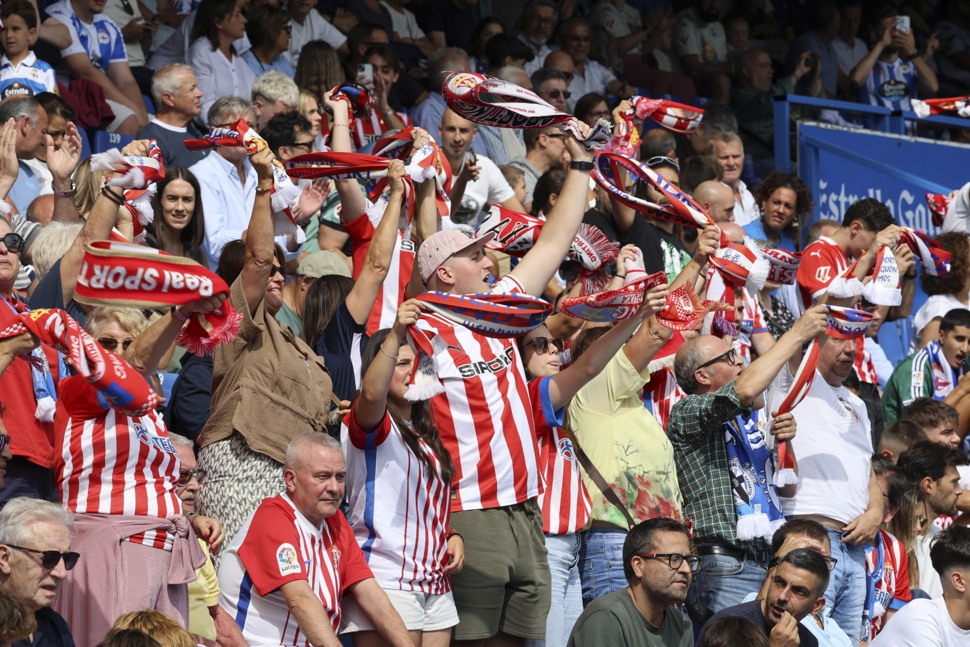 La &#039;mareona&#039; conquista La Coruña ¿Estuviste? ¡Búscate!