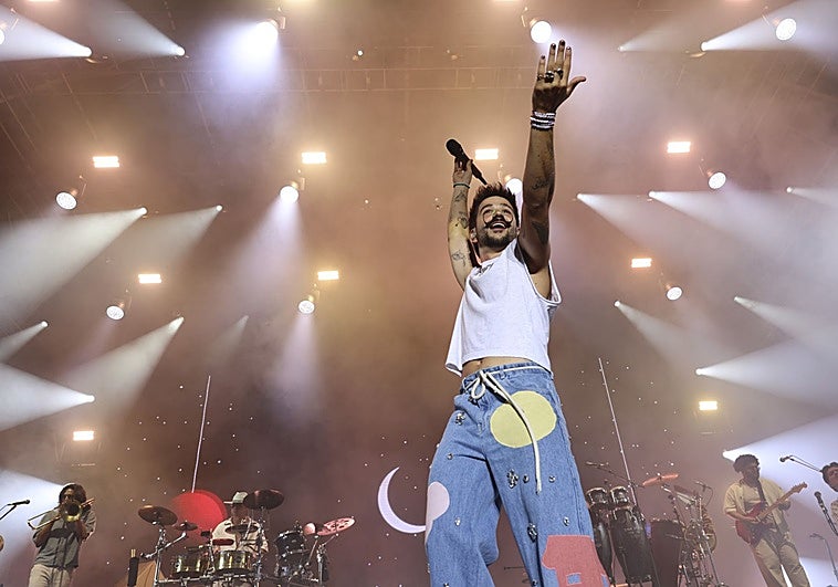 El cantante colombiano Camilo, tras su aparición en el Fyin Fest.