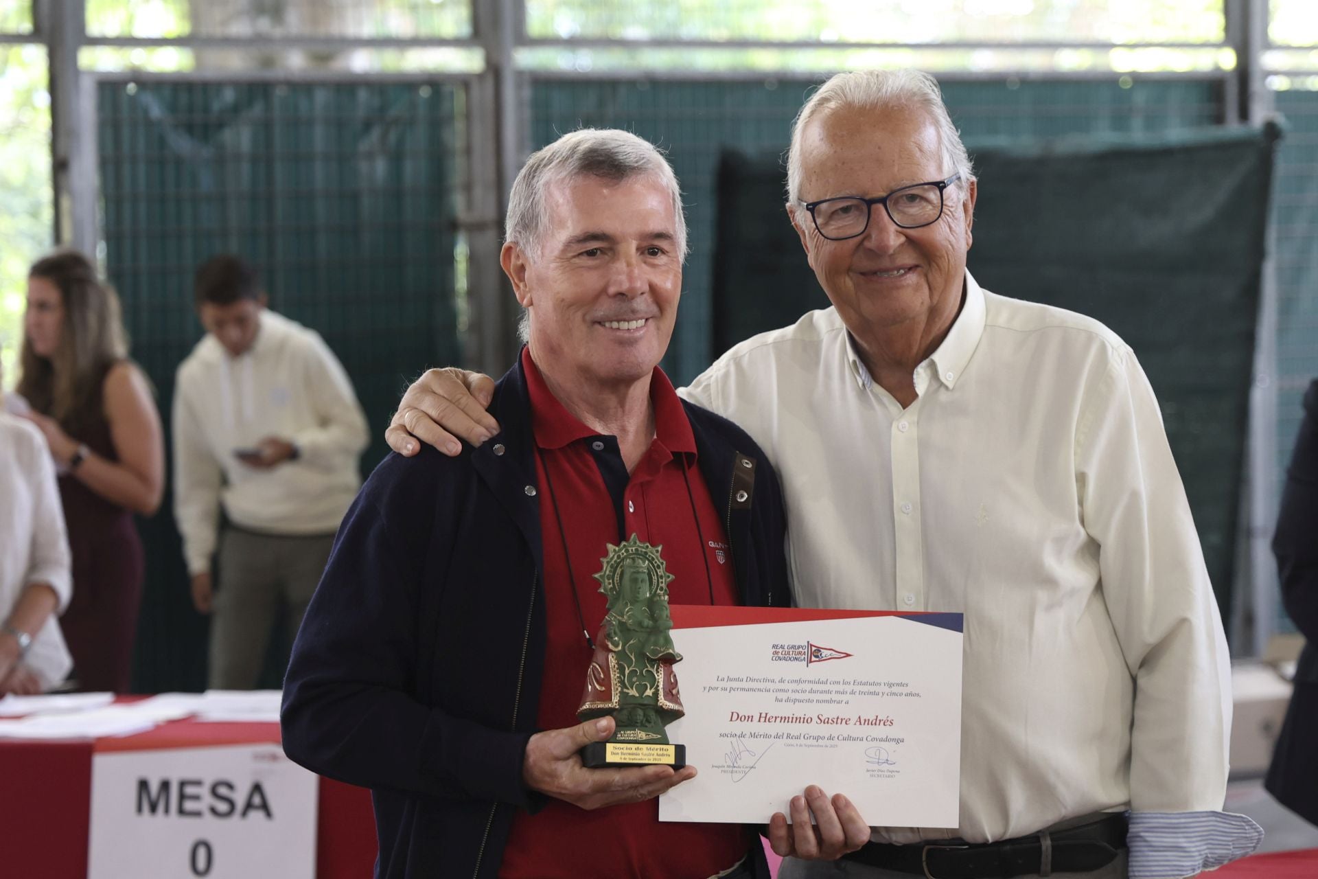 El Grupo Covadonga reconoce a sus socios