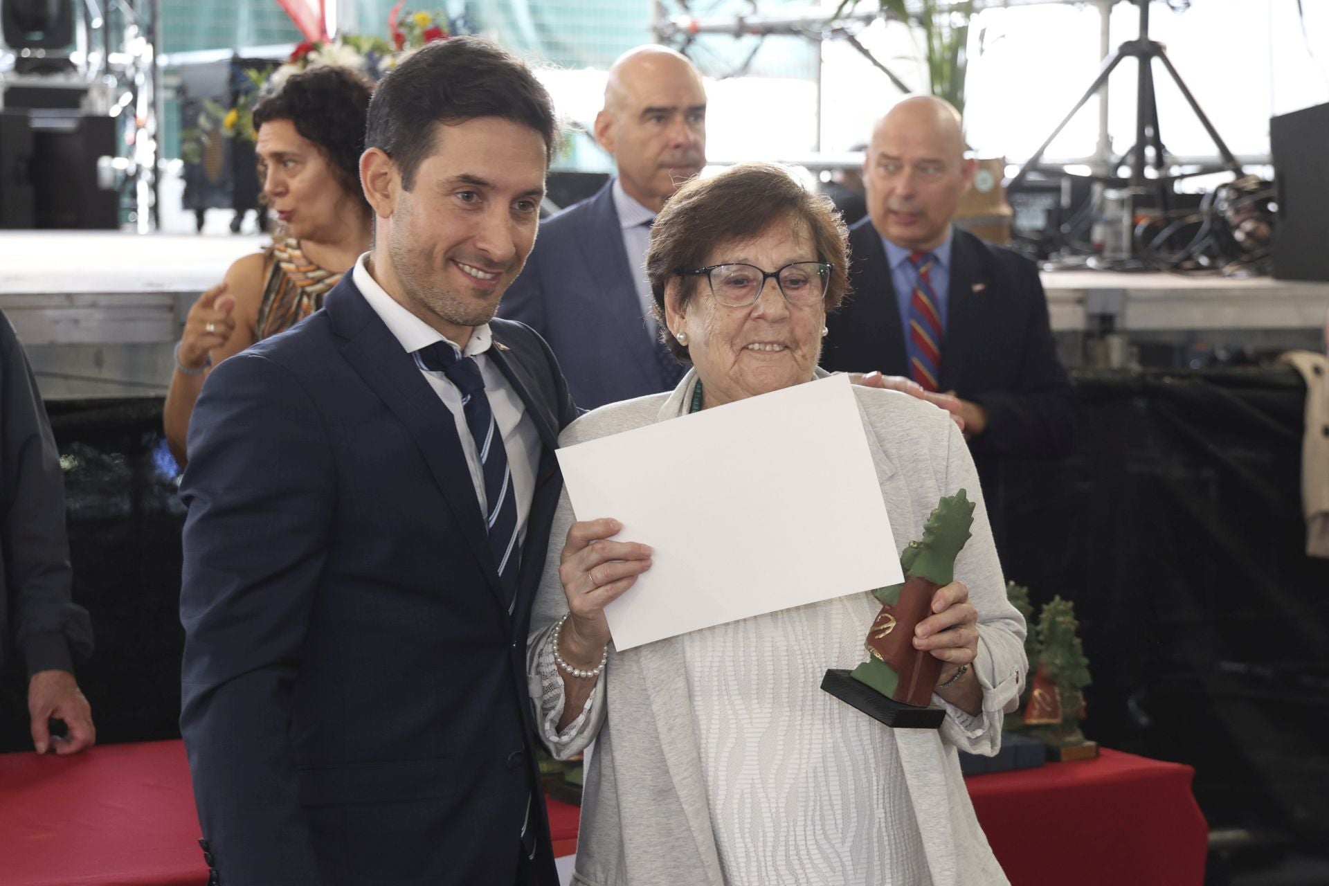 El Grupo Covadonga reconoce a sus socios