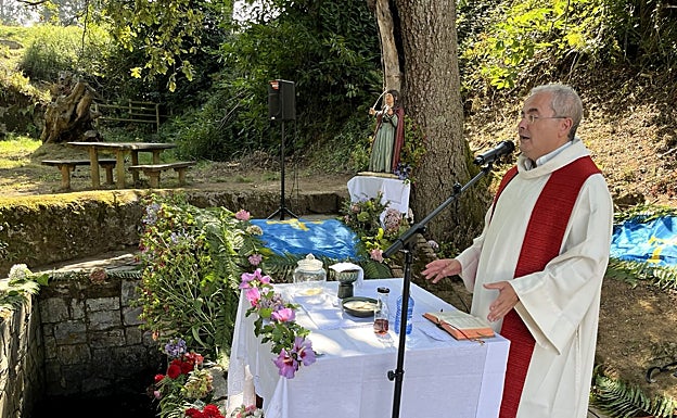 El nuevo cura de Valdesoto, Juan José Llamedo González.