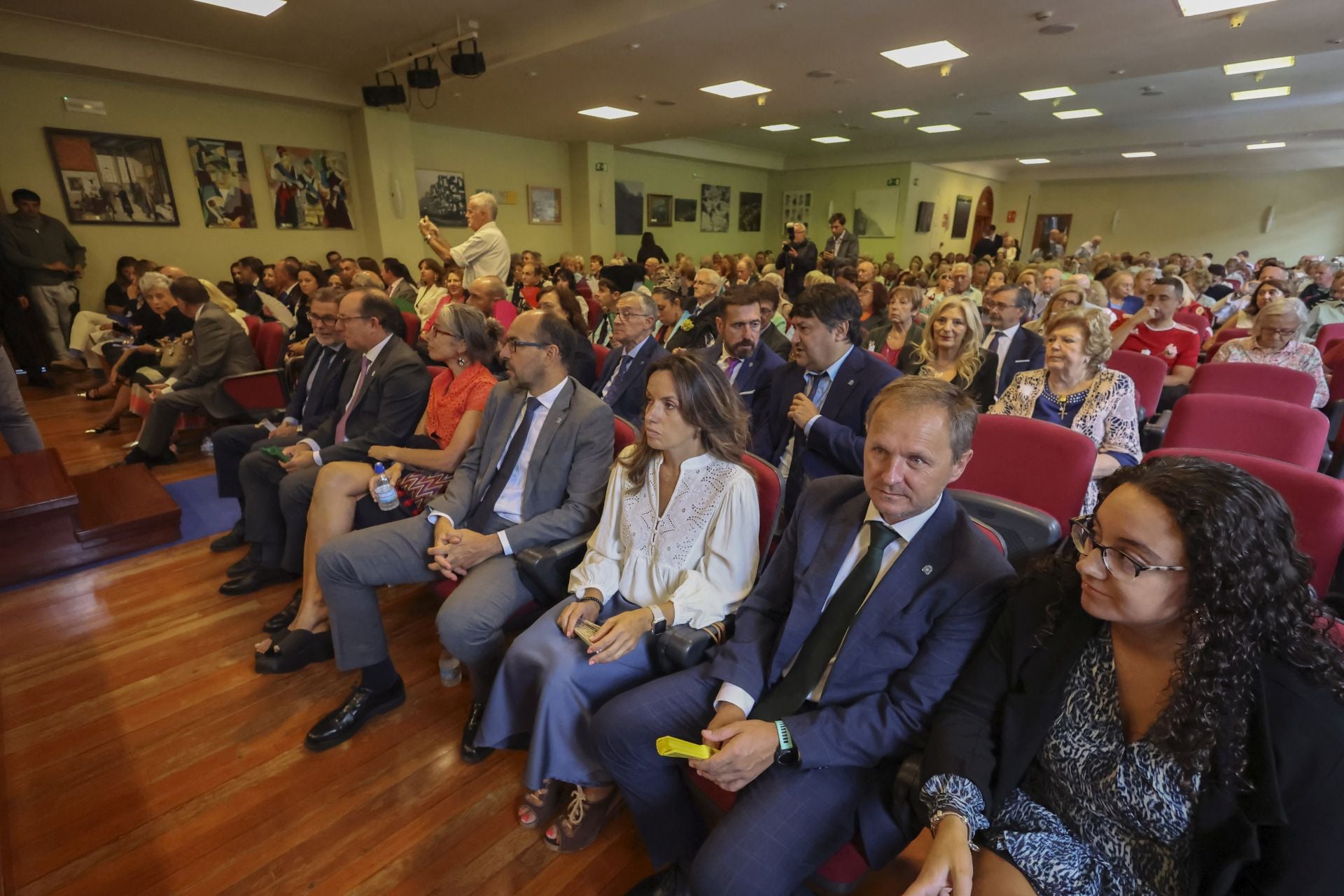 Fotos: Día grande en el Centro Asturiano de Oviedo