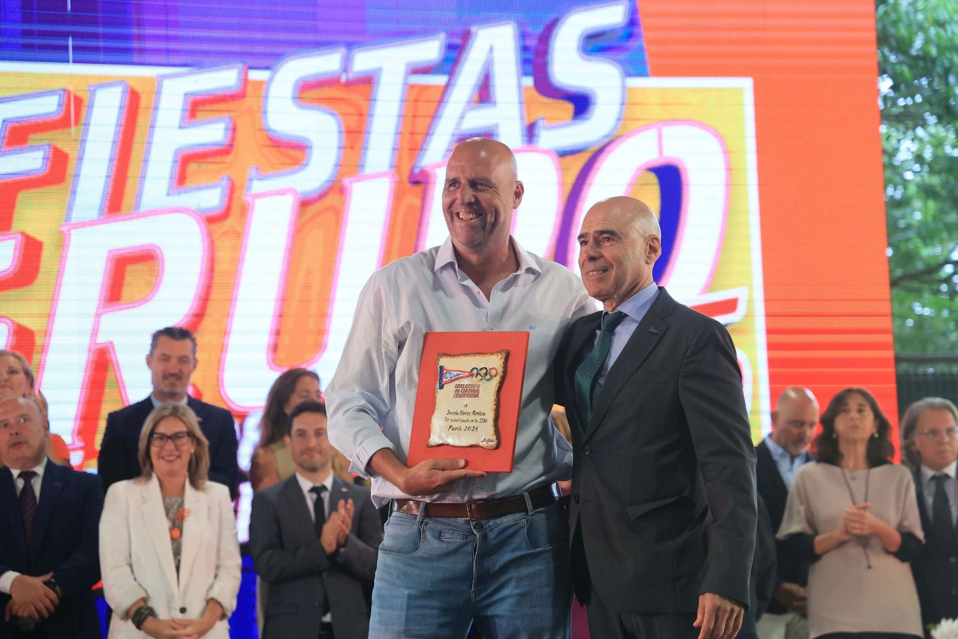 El Grupo Covadonga homenajea a 143 socios para celebrar el Día de Asturias