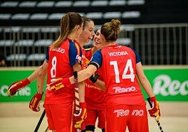 Las jugadoras españolas celebran uno de los goles ante Francia.