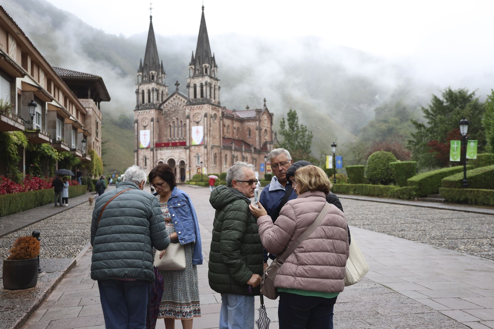 La misa en Covadonga por el Día de la Santina, en imágenes