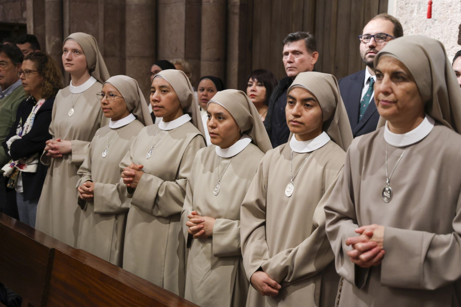 La misa en Covadonga por el Día de la Santina, en imágenes