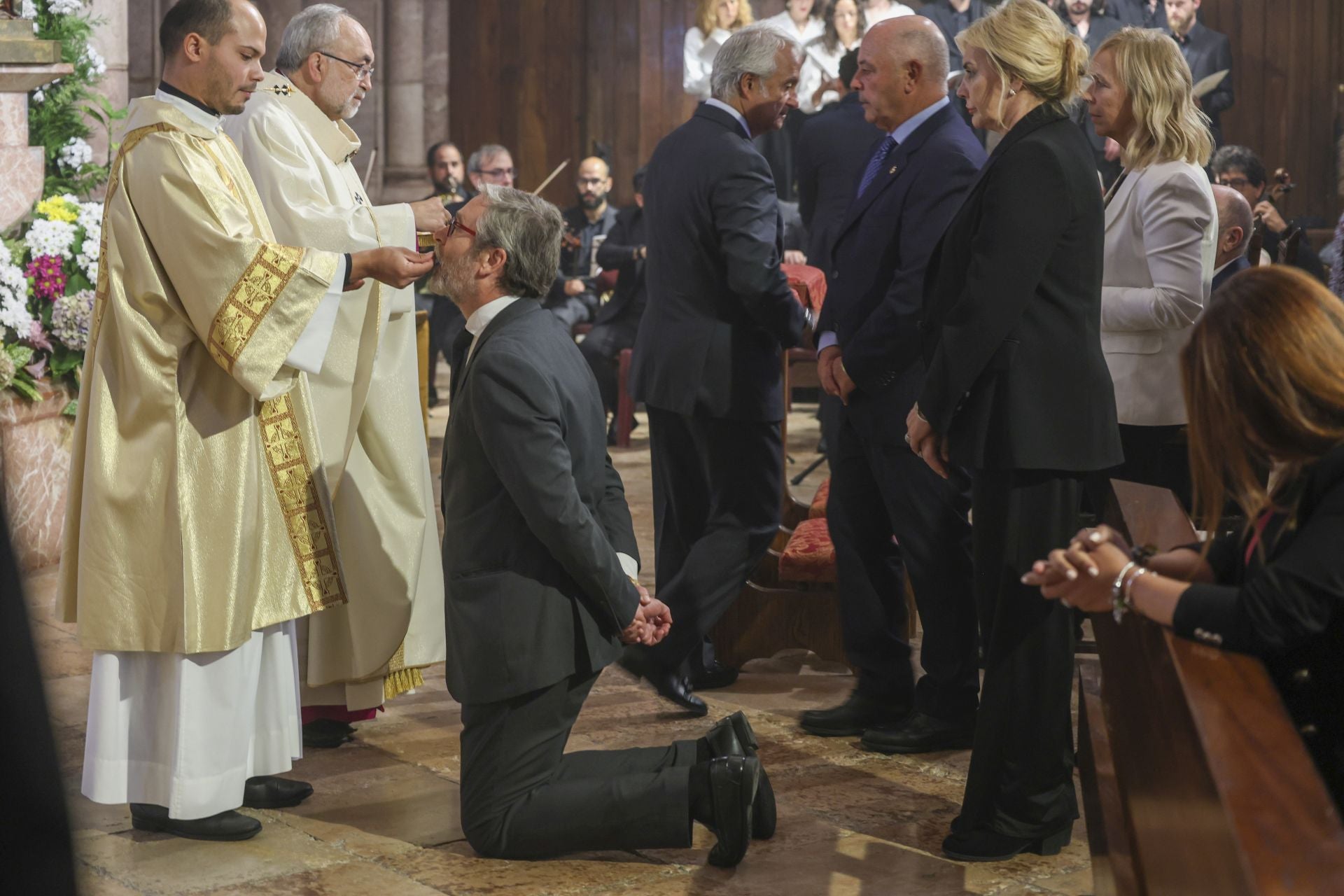 La misa en Covadonga por el Día de la Santina, en imágenes