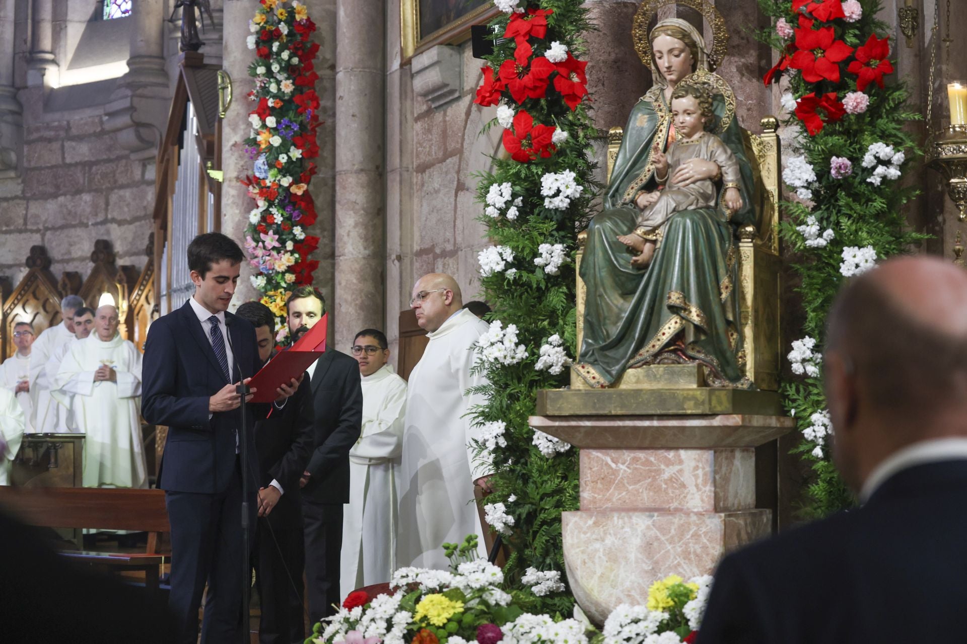 La misa en Covadonga por el Día de la Santina, en imágenes