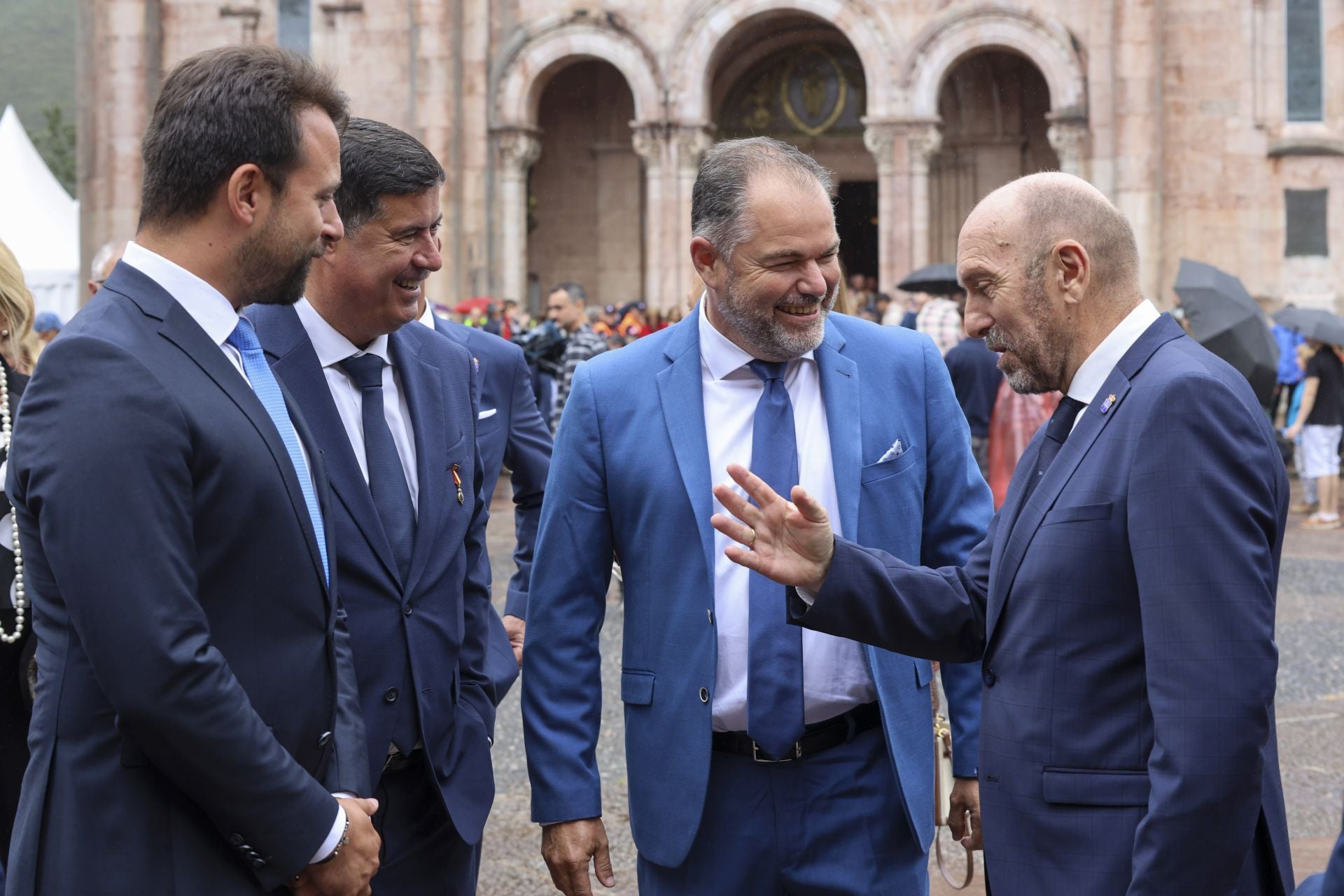 La misa en Covadonga por el Día de la Santina, en imágenes