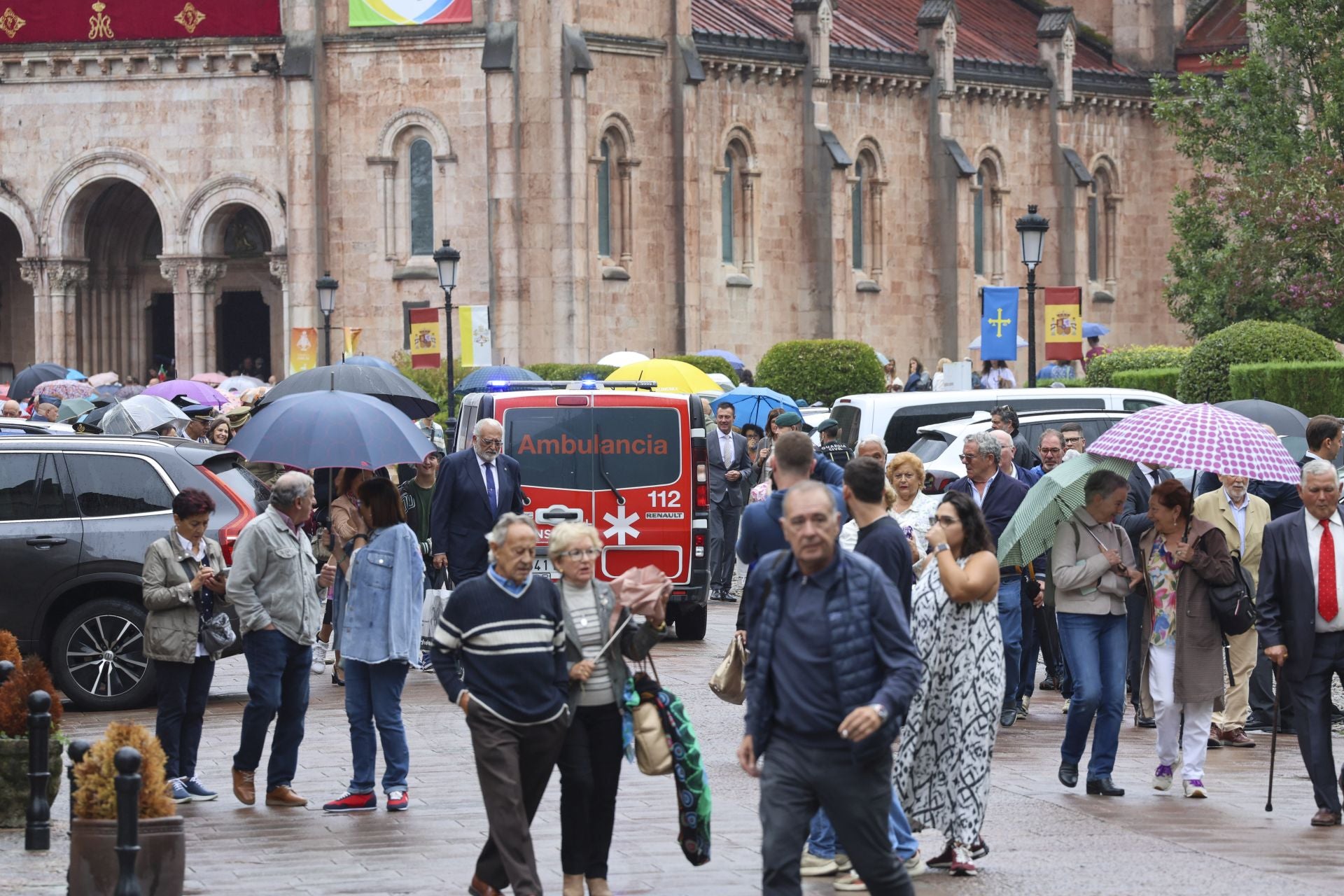La misa en Covadonga por el Día de la Santina, en imágenes