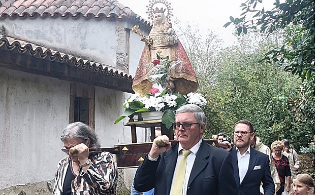 Un momento de la procesión.