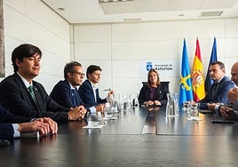 De izquierda a derecha, Borja Sánchez, Ignacio Cuesta, Borja Suárez, Gimena Llamedo, Guillermo Peláez, Ignacio Villaverde y Ovidio Zapico.