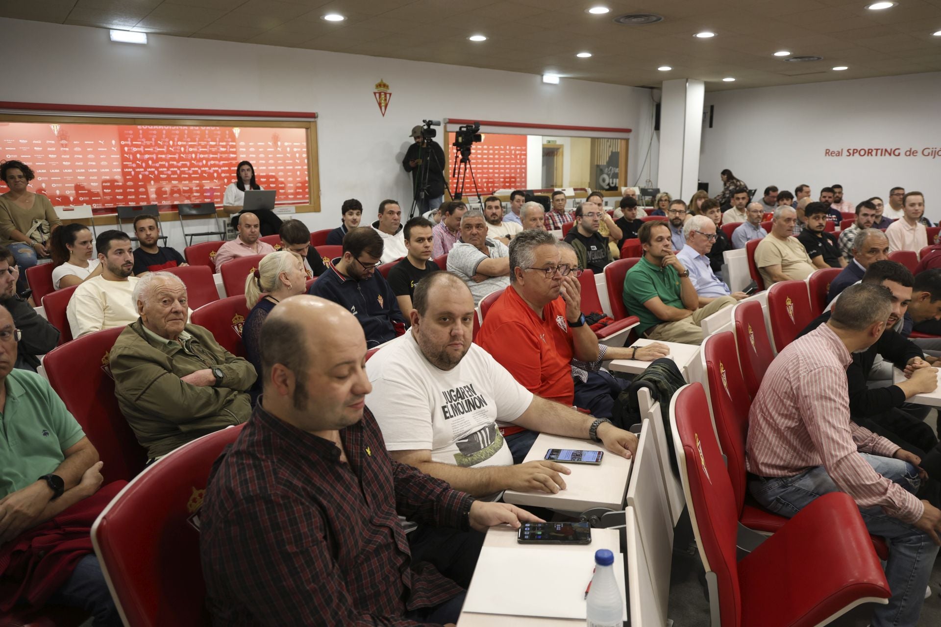 El foro de aficionados del Sporting, en imágenes