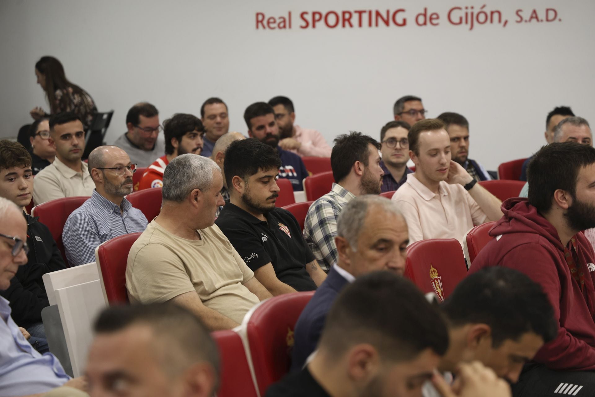 El foro de aficionados del Sporting, en imágenes