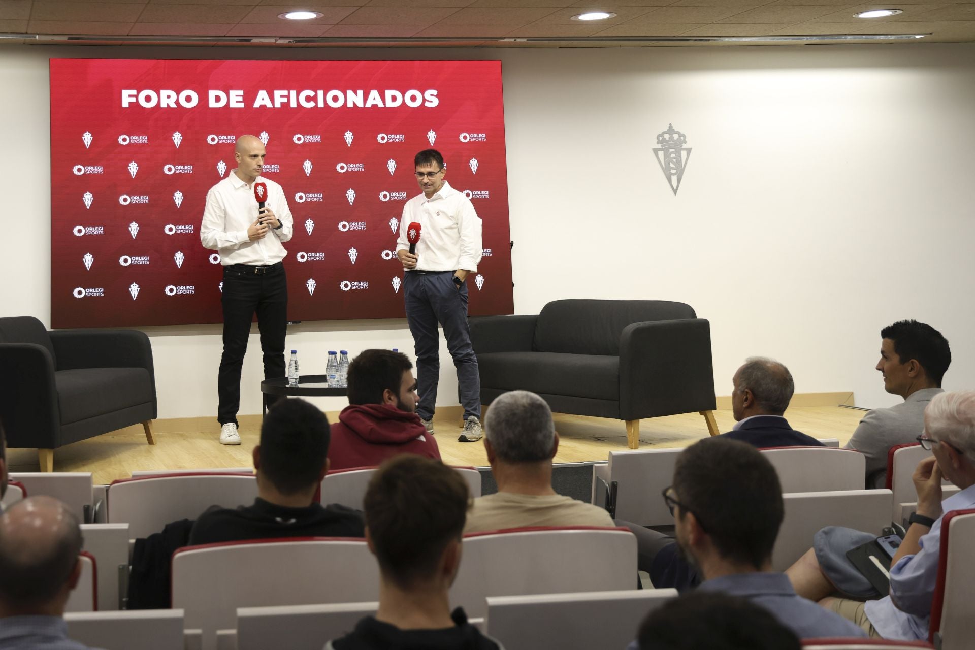 El foro de aficionados del Sporting, en imágenes