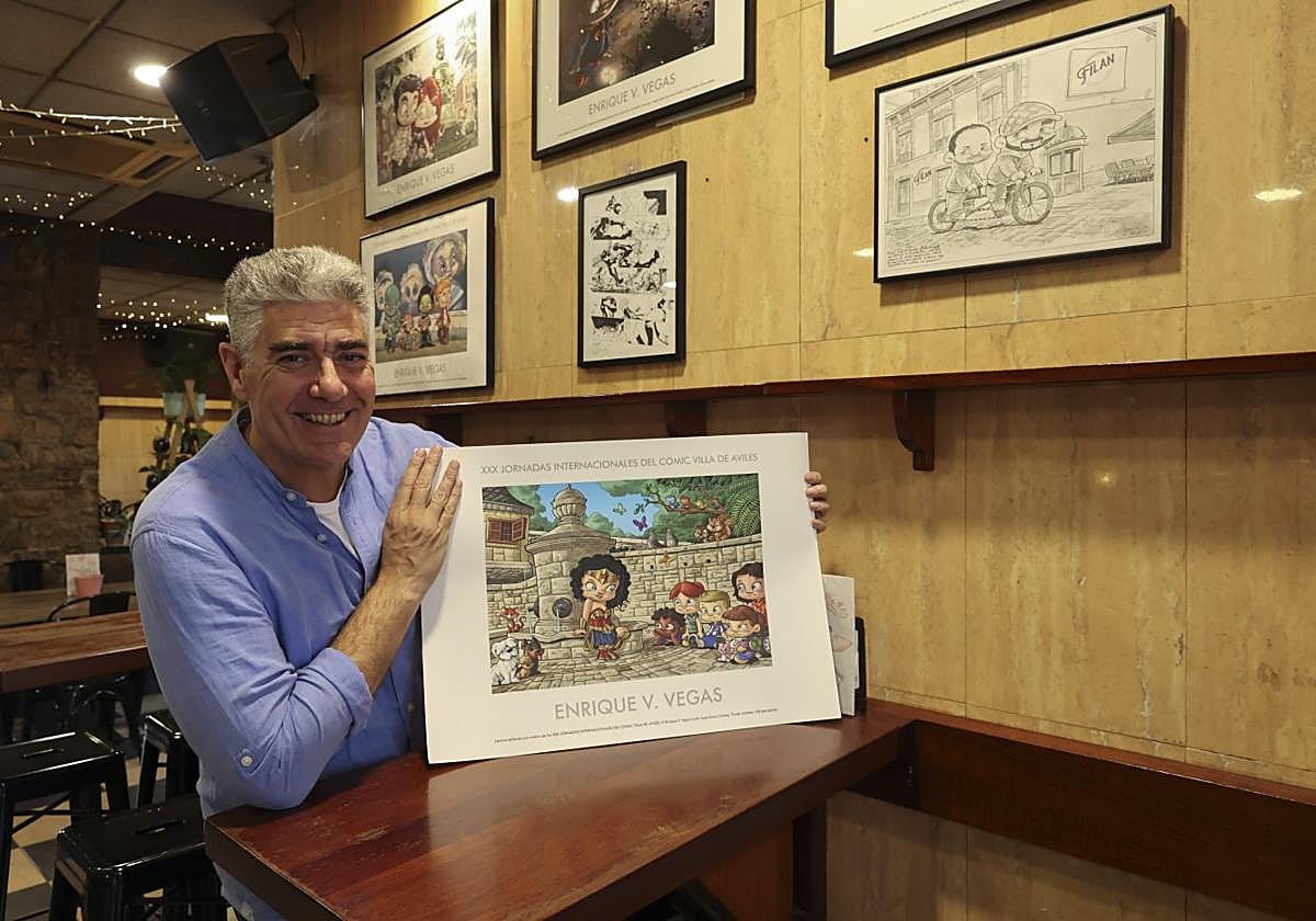 t Enrique V. Vegas muestra la lámina de este año en el bar Filan, donde cuelgan todas ellas.