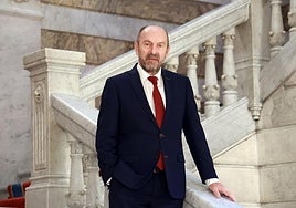 El presidente de la Junta General del Principado de Asturias, Juan Cofiño, posa para EL COMERCIO.