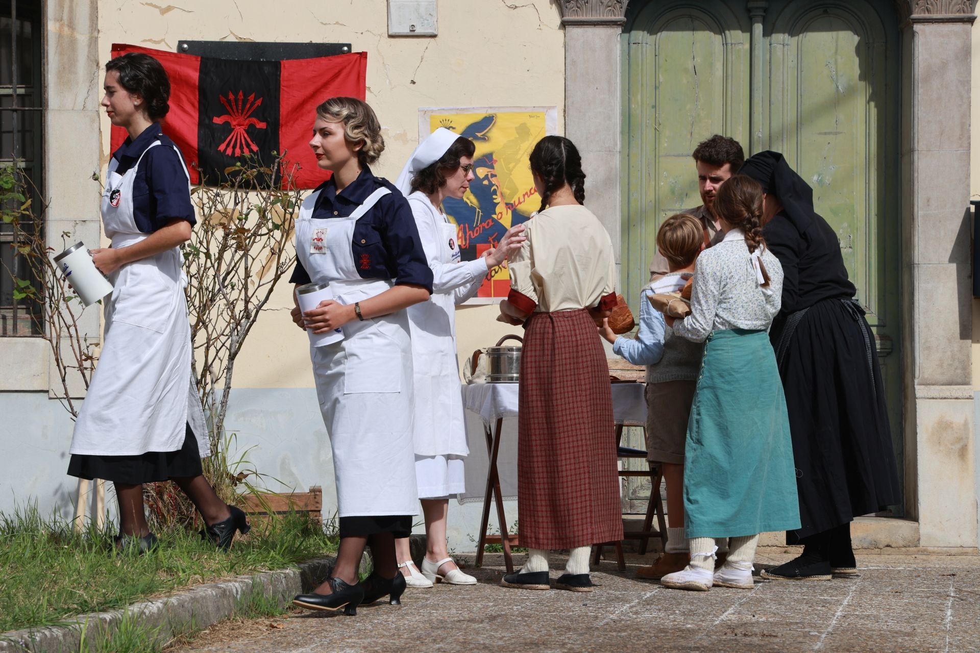 Candamo vuelve a 1936: la recreación histórica de los combates de la Guerra Civil, en fotos