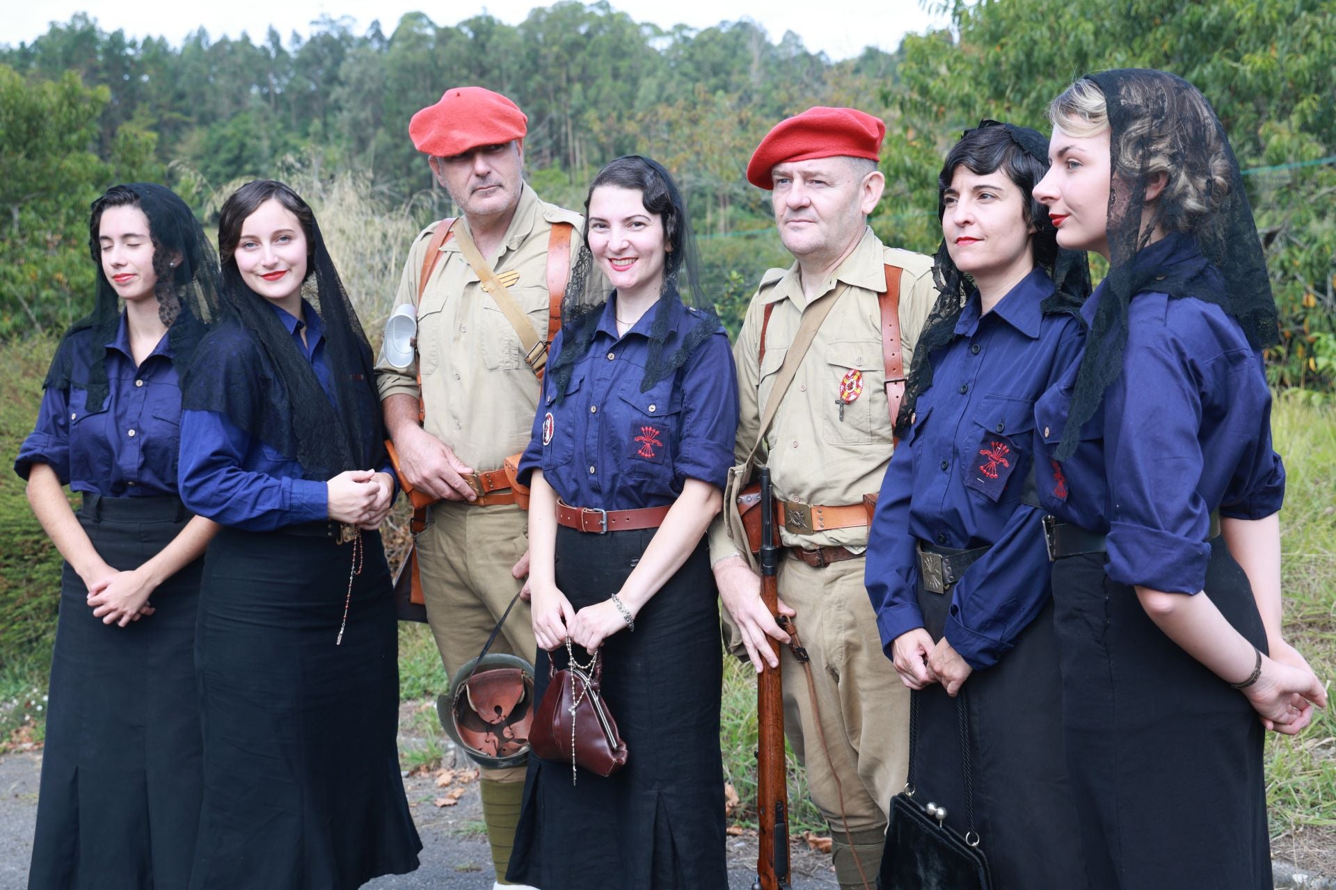 Candamo vuelve a 1936: la recreación histórica de los combates de la Guerra Civil, en fotos