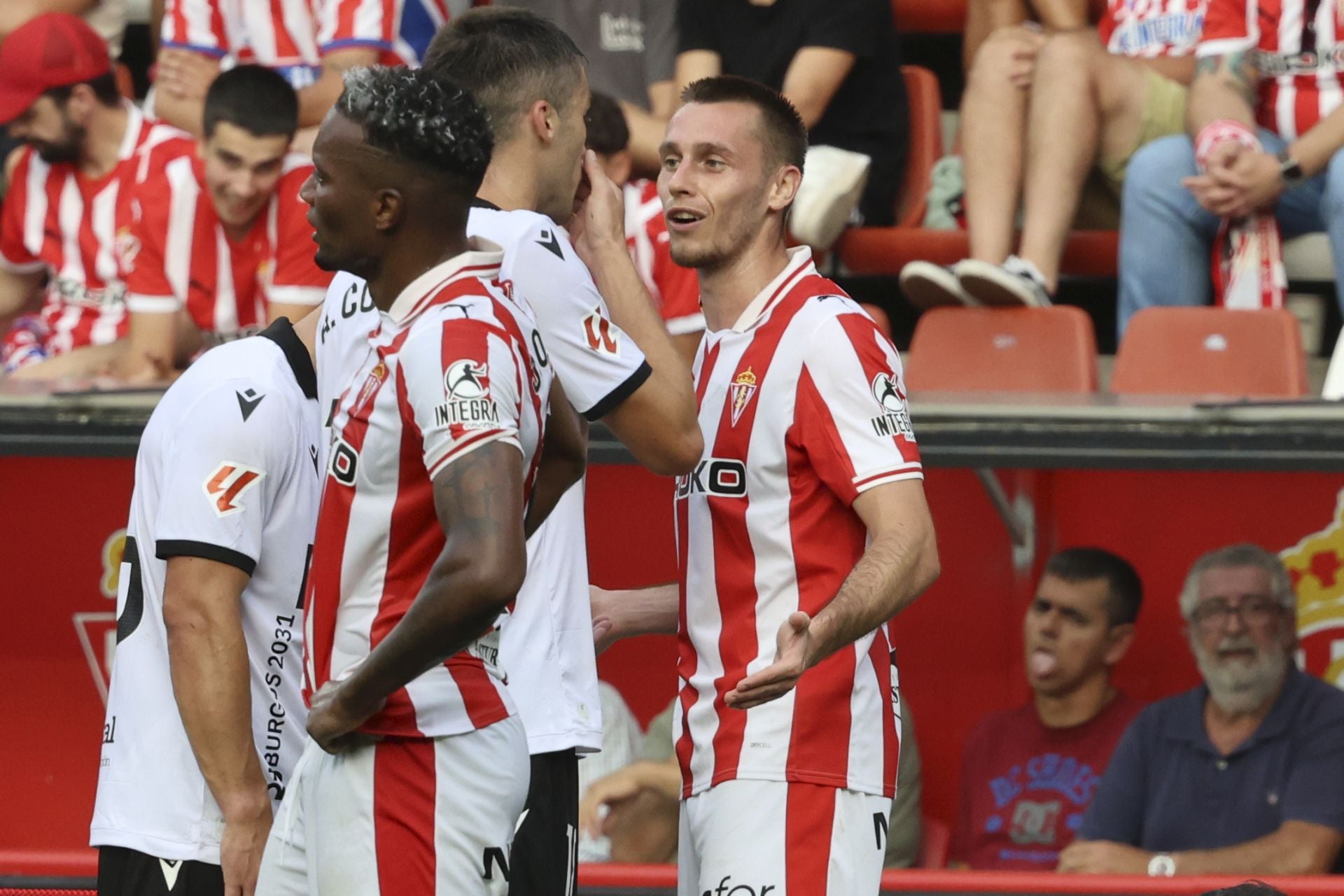 Las mejores jugadas del Sporting de Gijón - Burgos en imágenes