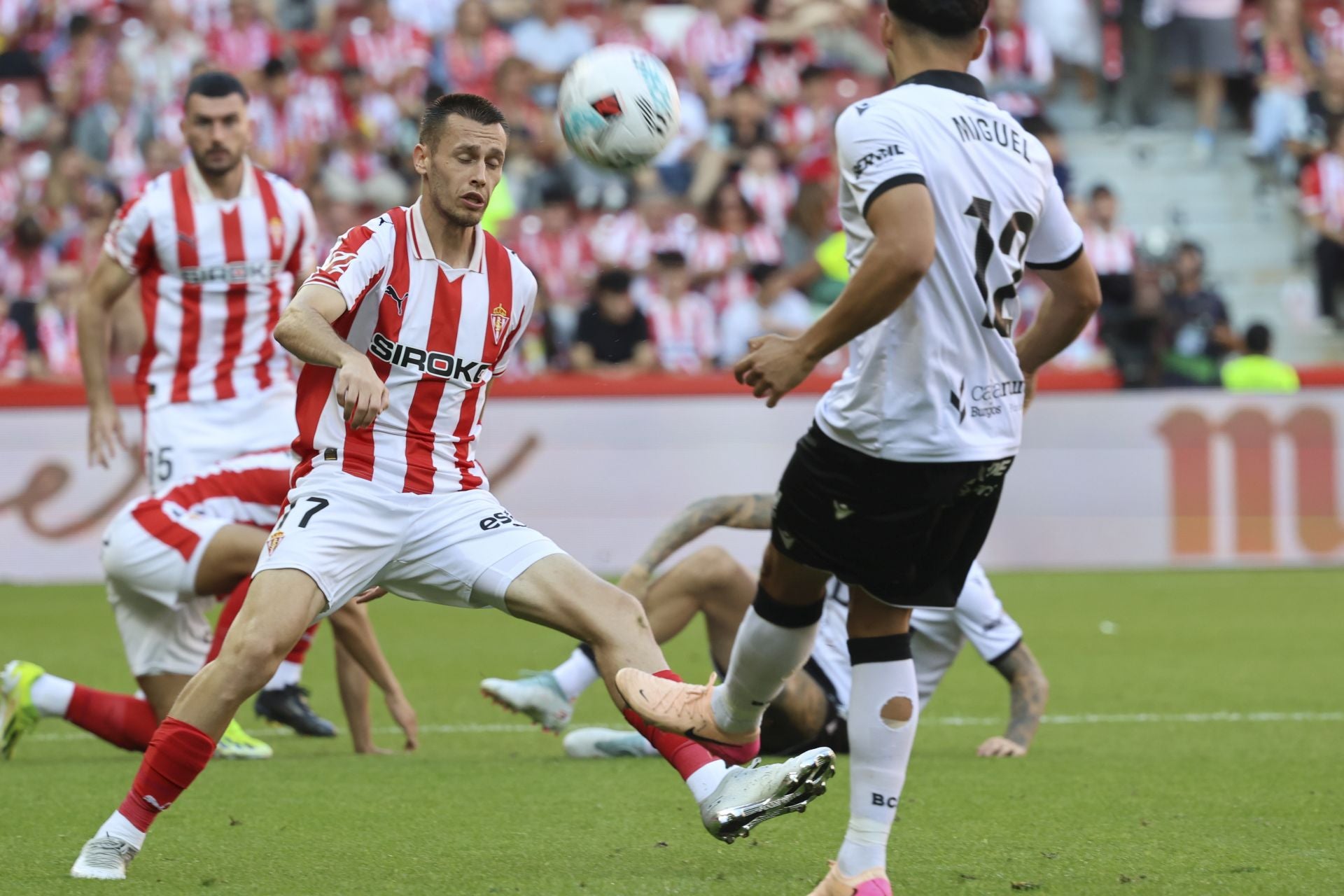 Las mejores jugadas del Sporting de Gijón - Burgos en imágenes