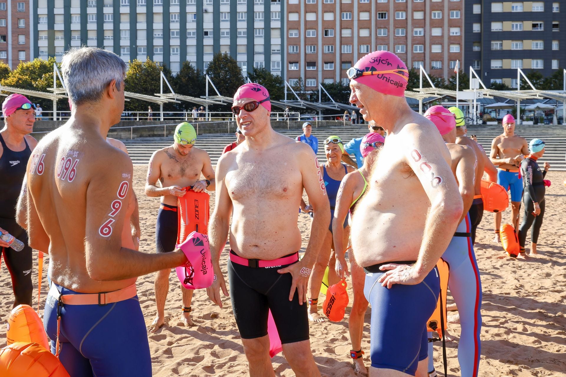 La Travesía a Nado Playas del Oeste de Gijón, en fotos