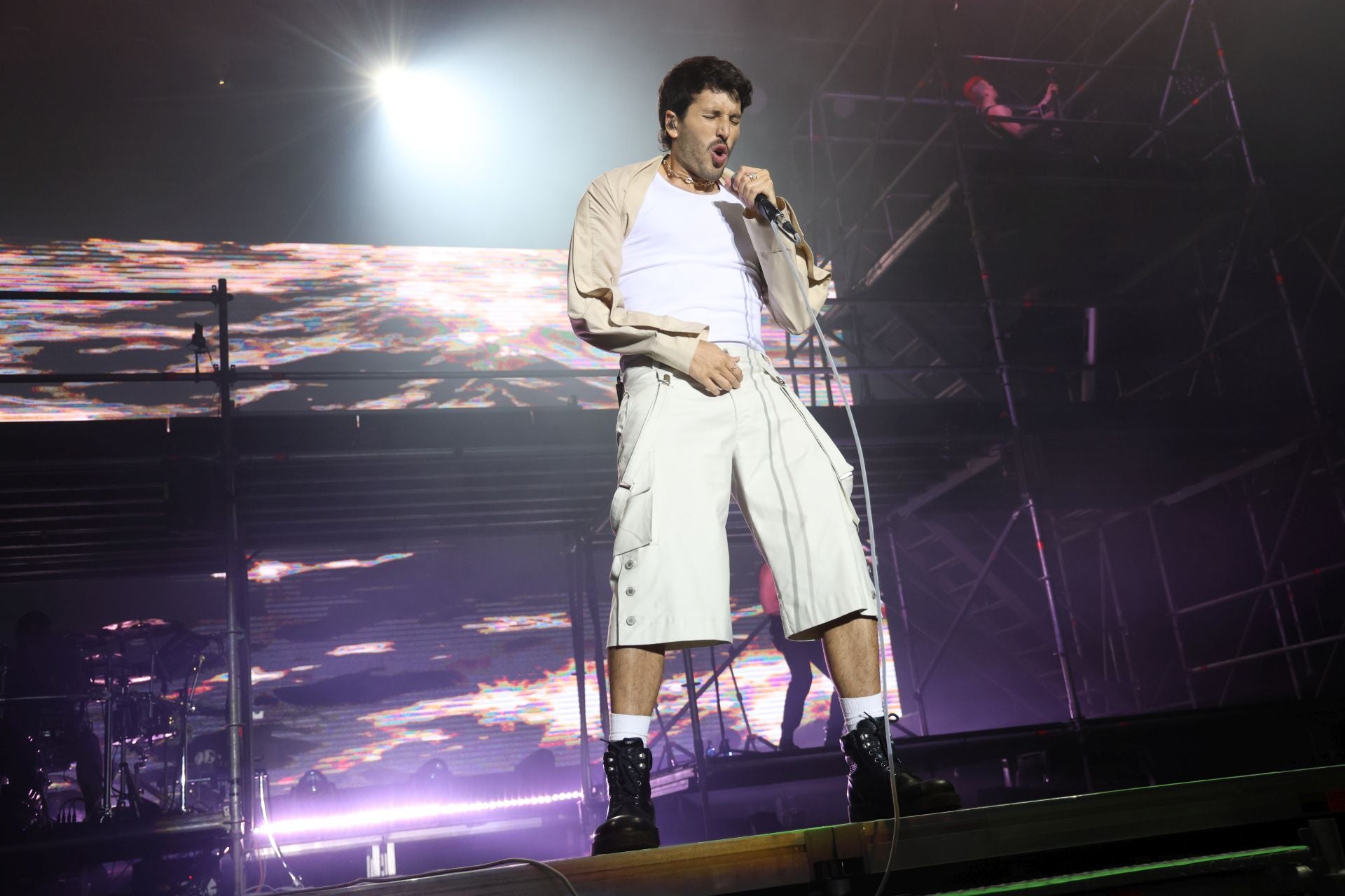 Sebastián Yatra llena La Ería en Oviedo