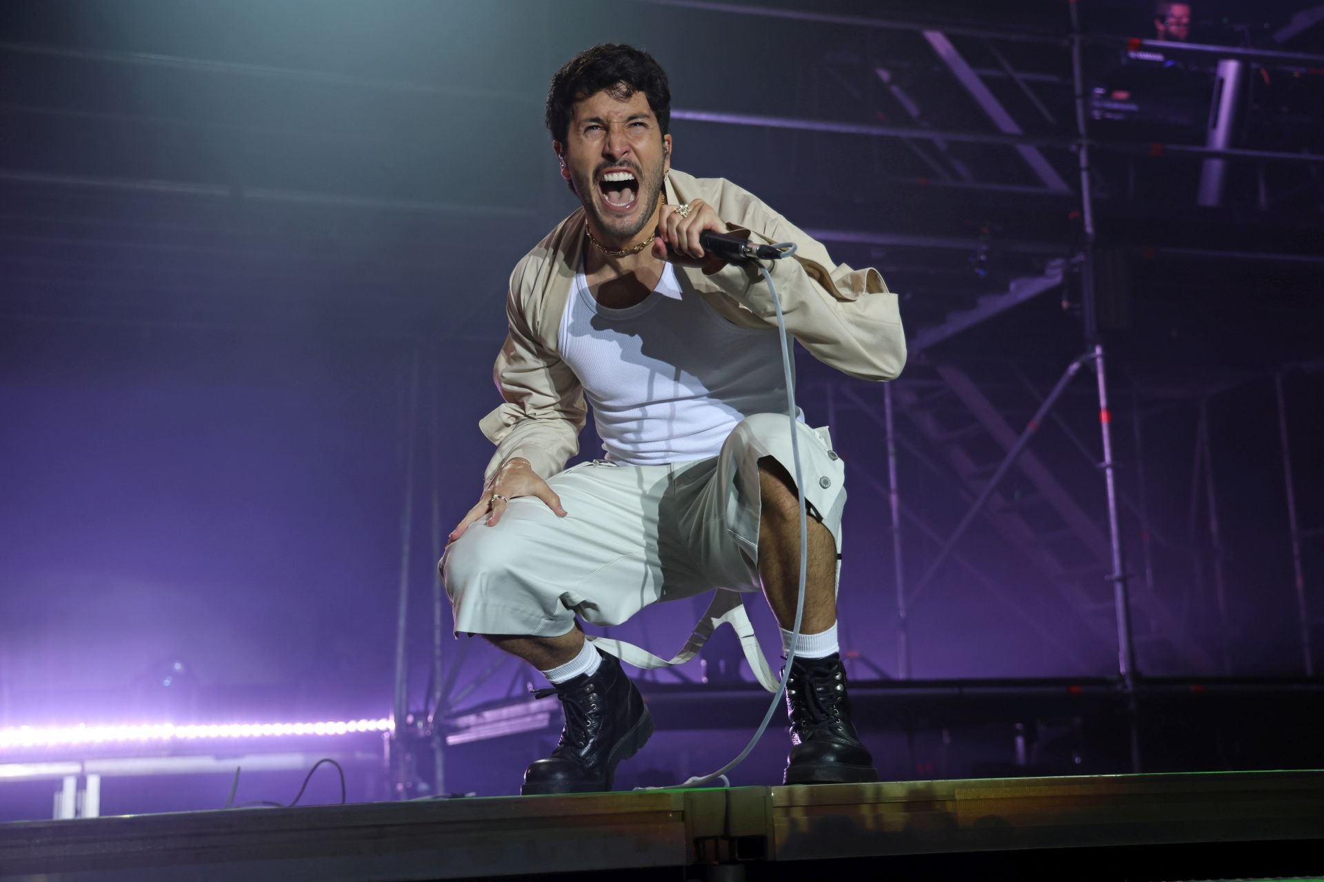 Sebastián Yatra llena La Ería en Oviedo