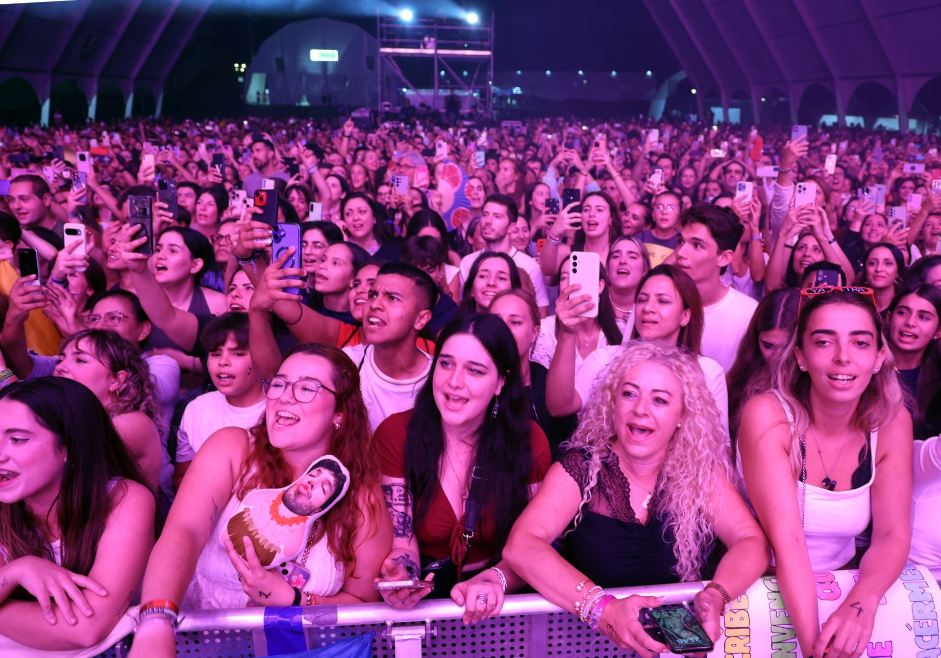 Sebastián Yatra llena La Ería en Oviedo