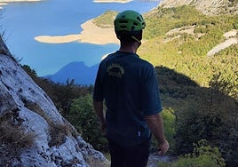 Uno de los agentes de la Guardia Civil que ha trabajado en las batidas.