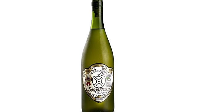 Imagen después - La sidra de Cantabria que abrió una batalla judicial con los lagareros asturianos, reconocida como la mejor del mundo