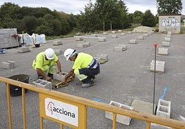 Inicio de los trabajos de ampliación de las redes de abastecimiento y saneamiento de la avenida de la Pecuaria y su entorno.